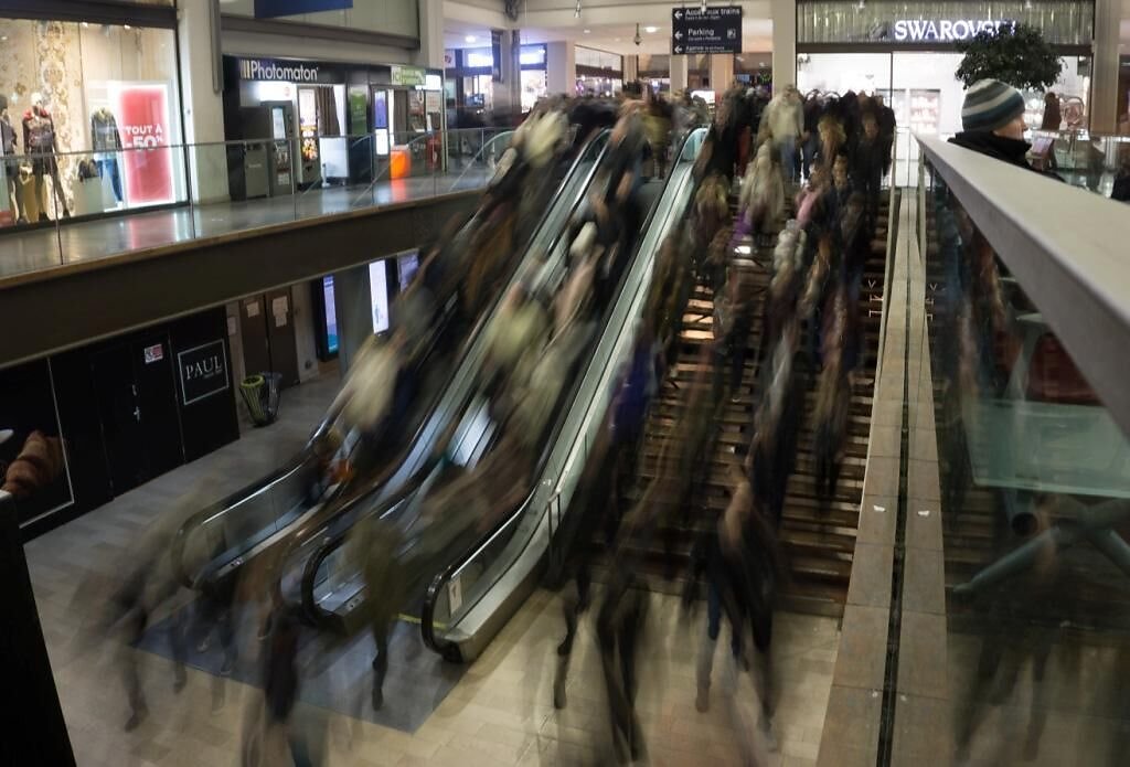 MFC-foule-gare-St-Lazare-mvt-preview.jpeg